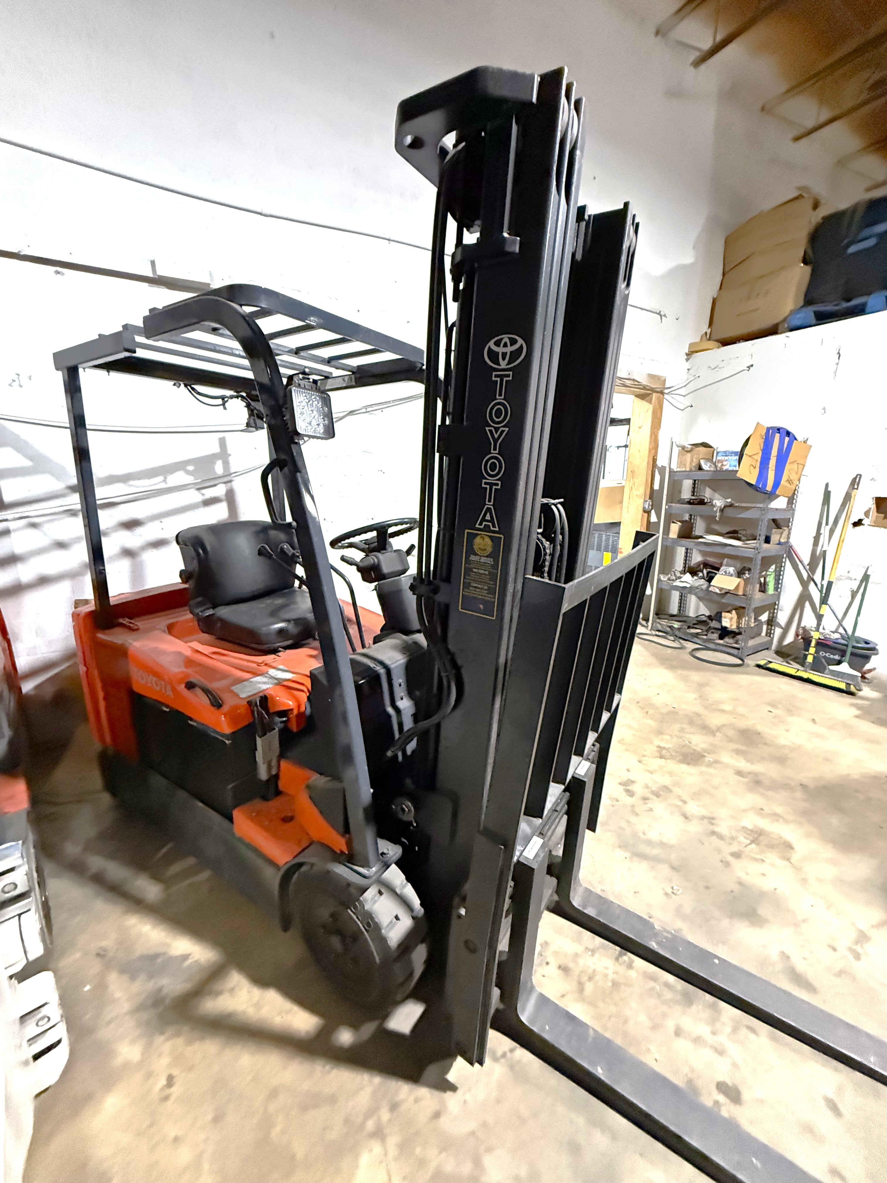 (image for) FORKLIFT TOYOTA 7FBEU20 ELECTRIC 4K LBS 50712A1