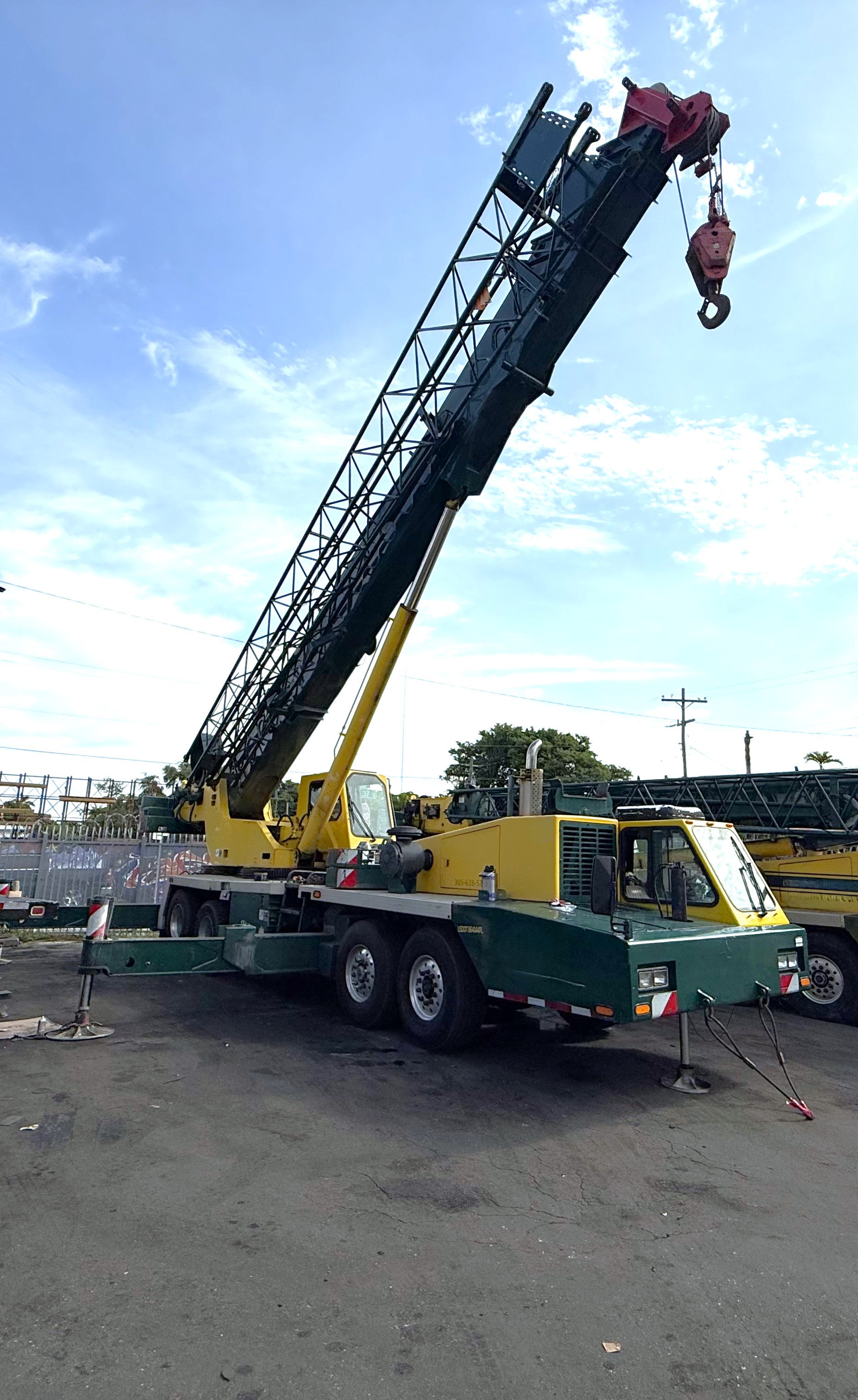 (image for) BOOM CRANE TRUCK LINKBELT HTC8670 70 TONS 110’+ 36’ JIG HIGH60700C8